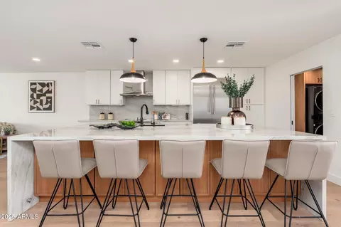 Kitchen - 4333 E Fairmount Ave, Phoenix, AZ 85018 photo 2 of 5