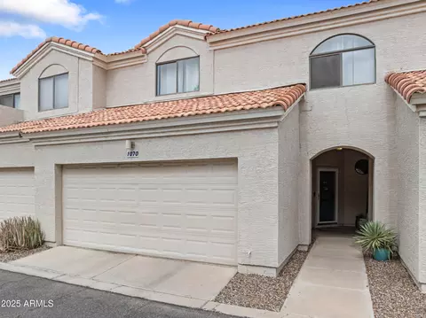1070 E Sunburst Ln, Tempe, AZ 85284