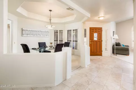 Entry Way - 3813 E Desert Flower Ln, Phoenix, AZ 85044 photo 3 of 4