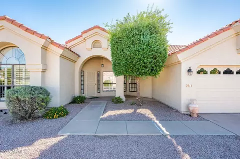 Exterior - 3813 E Desert Flower Ln, Phoenix, AZ 85044 photo 4 of 16