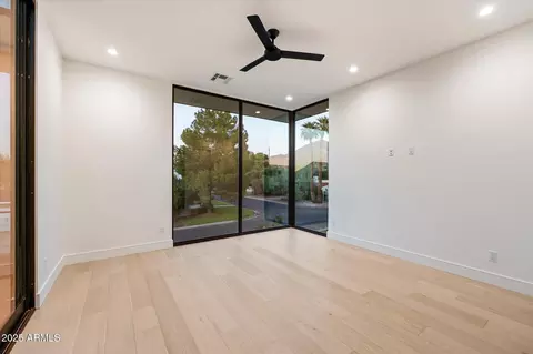 Bedroom - 4537 E Montecito Ave, Phoenix, AZ 85018 photo 3 of 6