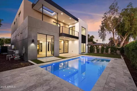 Exterior - 4537 E Montecito Ave, Phoenix, AZ 85018 photo 5 of 6