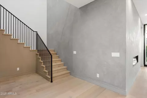 Entry Way - 4537 E Montecito Ave, Phoenix, AZ 85018 photo 1 of 2