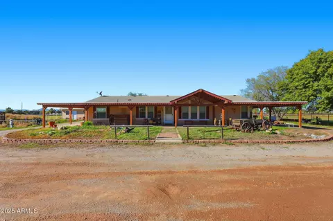 40994 N Coyote Rd, San Tan Valley, AZ 85140