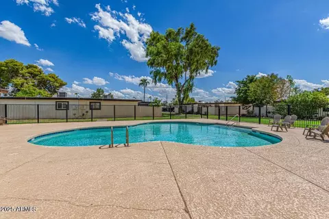 Exterior - 720 S Dobson Rd #44, Mesa, AZ 85202 photo 4 of 5