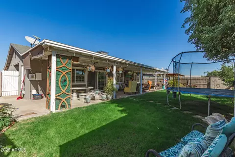 Exterior - 2007 W Chipman Rd, Phoenix, AZ 85041 photo 4 of 4