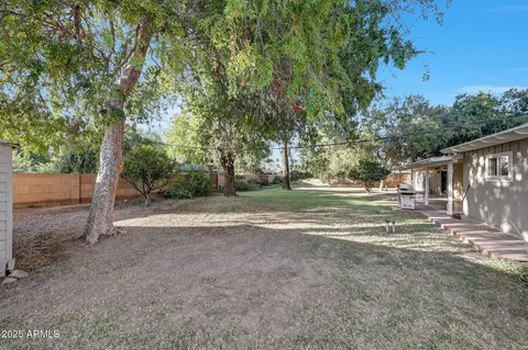 Exterior - 7138 N 13th Pl, Phoenix, AZ 85020 photo 4 of 4