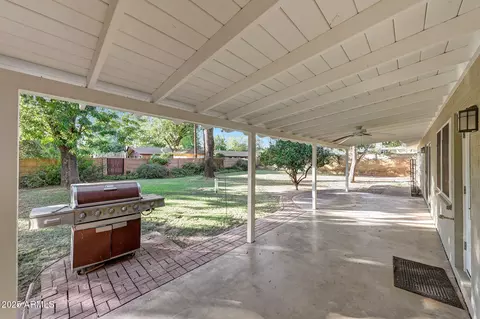 Exterior - 7138 N 13th Pl, Phoenix, AZ 85020 photo 1 of 4