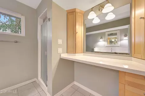 Bath - 7138 N 13th Pl, Phoenix, AZ 85020 photo 2 of 6