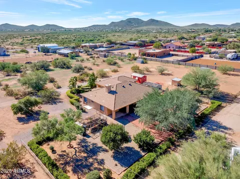 37916 N Central Ave, Phoenix, AZ 85086