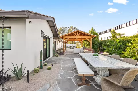 Exterior - 4142 E Stanford Dr, Phoenix, AZ 85018 photo 4 of 11
