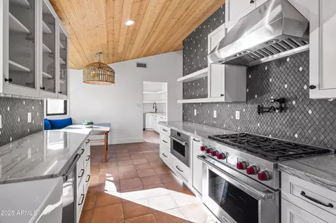 Kitchen - 4142 E Stanford Dr, Phoenix, AZ 85018 photo 3 of 3