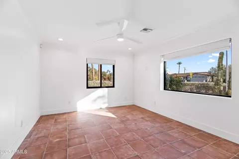Bedroom - 4142 E Stanford Dr, Phoenix, AZ 85018 photo 3 of 6