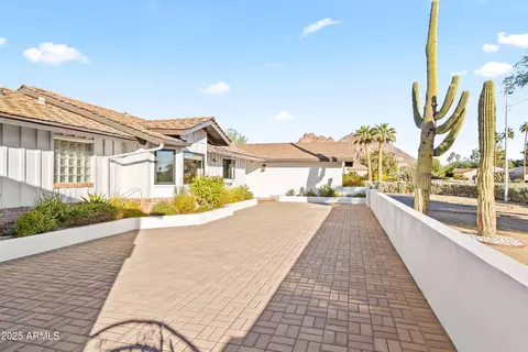Exterior - 4142 E Stanford Dr, Phoenix, AZ 85018 photo 10 of 11