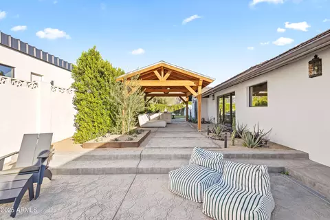 Exterior - 4142 E Stanford Dr, Phoenix, AZ 85018 photo 8 of 11