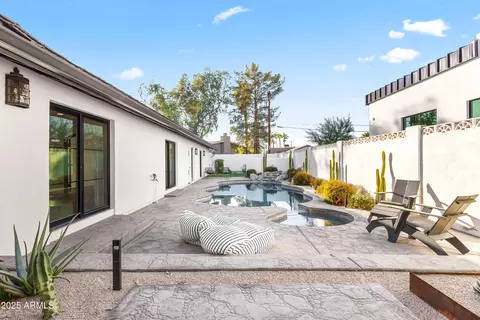 Exterior - 4142 E Stanford Dr, Phoenix, AZ 85018 photo 2 of 11