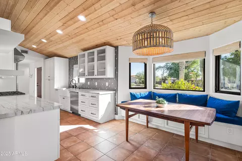 Kitchen - 4142 E Stanford Dr, Phoenix, AZ 85018 photo 1 of 3