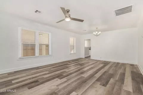 423 E Crescent Ave, Mesa, AZ 85204