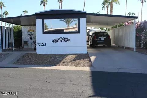 303 S Recker Rd #223, Mesa, AZ 85206