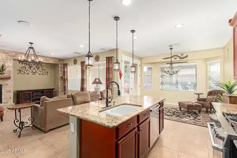 Kitchen - 11441 E Sonrisa Ave, Mesa, AZ 85212 photo 4 of 4