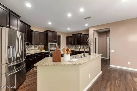 Kitchen - 10946 E Ramona Ave, Mesa, AZ 85212 photo 1 of 7