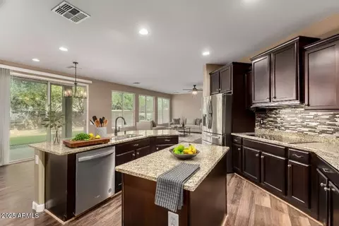 Kitchen - 10946 E Ramona Ave, Mesa, AZ 85212 photo 3 of 7