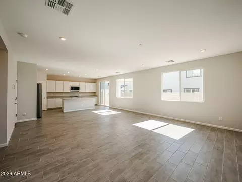 Living - 2623 E Boulder Ave, Apache Junction, AZ 85119 photo 1 of 1