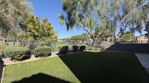 Exterior - 4536 E Walter Way, Phoenix, AZ 85050 photo 7 of 8