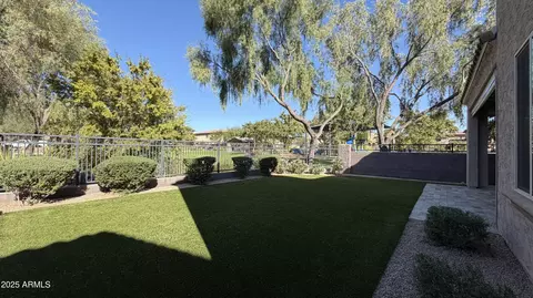 Exterior - 4536 E Walter Way, Phoenix, AZ 85050 photo 6 of 8