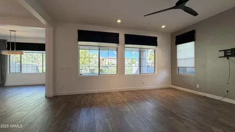 Living - 4536 E Walter Way, Phoenix, AZ 85050 photo 2 of 3