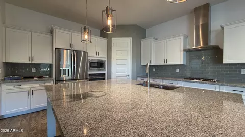 Kitchen - 4536 E Walter Way, Phoenix, AZ 85050 photo 1 of 4