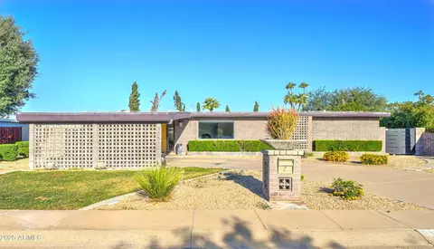 3352 E Mescal St, Phoenix, AZ 85028