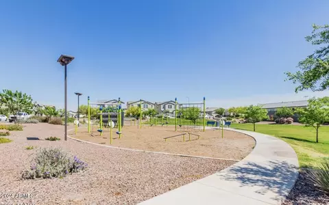 View/Area - 5807 W Warner St, Phoenix, AZ 85043 photo 1 of 2