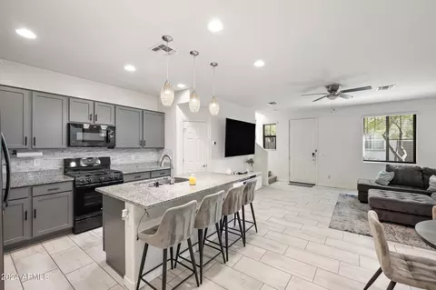Kitchen - 5807 W Warner St, Phoenix, AZ 85043 photo 2 of 2