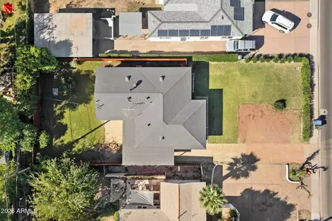 View/Area - 1405 E Osborn Rd, Phoenix, AZ 85014 photo 5 of 5