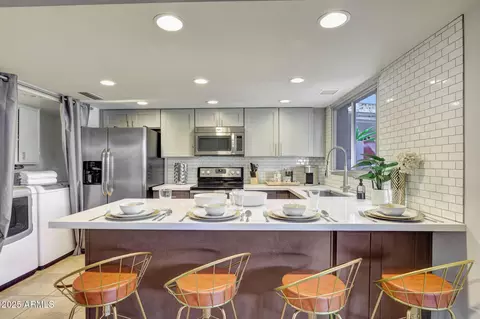6833 E Osborn Rd #E, Scottsdale, AZ 85251