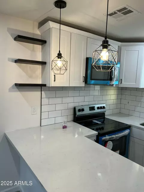 1447 E Mountain View Rd, Phoenix, AZ 85020 photo 9
