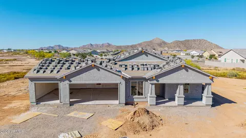 9186 W Limestone Mountain Dr, Casa Grande, AZ 85194