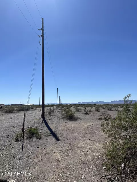56626 Roadrunner Cir #2, Salome, AZ 85348