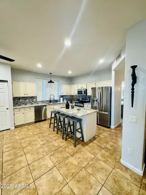 Kitchen - 3239 E Sequoia Dr, Phoenix, AZ 85050 photo 1 of 1