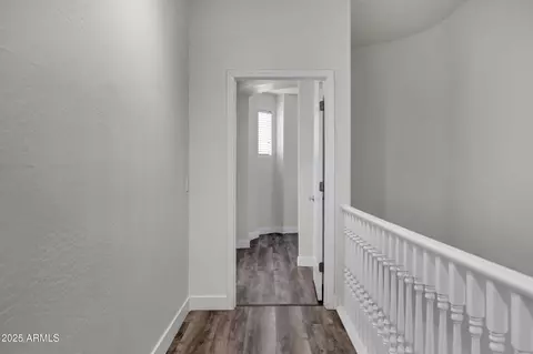 Entry Way - 3918 E Cat Balue Dr, Phoenix, AZ 85050 photo 1 of 7