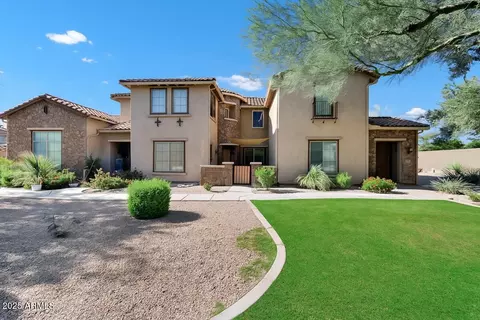 3918 E Cat Balue Dr, Phoenix, AZ 85050
