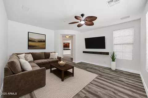 Living - 3918 E Cat Balue Dr, Phoenix, AZ 85050 photo 2 of 5