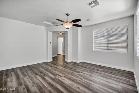 Living - 3918 E Cat Balue Dr, Phoenix, AZ 85050 photo 4 of 5