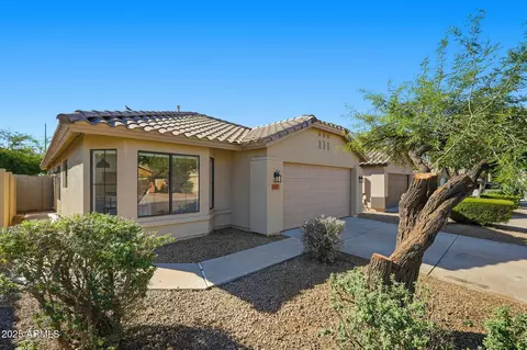 3301 E Hononegh Dr, Phoenix, AZ 85050