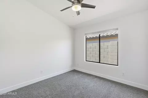 3301 E Hononegh Dr, Phoenix, AZ 85050 photo 24
