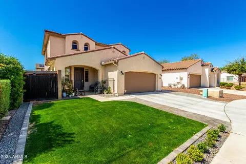 10043 W Foothill Dr, Peoria, AZ 85383