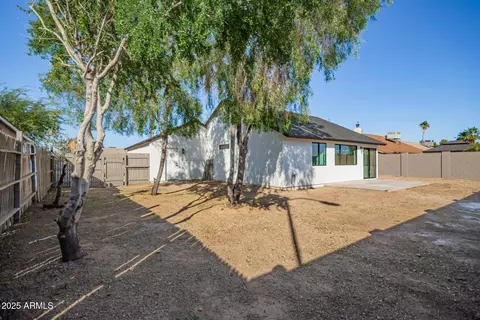 Exterior - 3013 E Bremen St, Phoenix, AZ 85032 photo 4 of 4