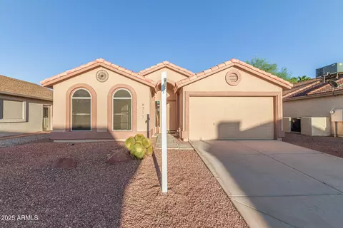 6711 S Coral Gable Dr, Chandler, AZ 85249