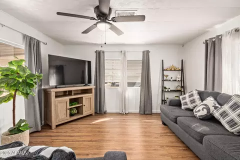 4065 E University Dr #115, Mesa, AZ 85205